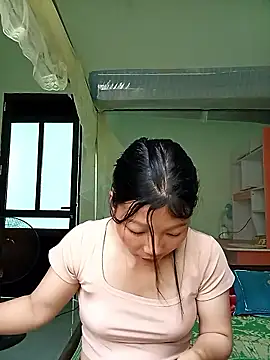 -Quyny- online show from 04.15.26