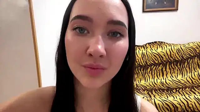 Liesenaniles online show from 04.17.26