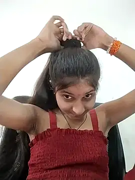 TANU01990 online show from 04.17.26