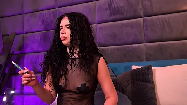 CatalynaVega online show from 04.14.26