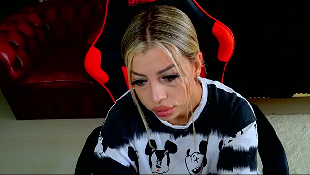 Ohh Nicole online show from 04.07.26