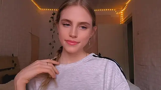 EveCoutch online show from 04.01.26