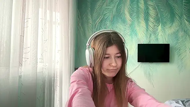 Kate Jomallona online show from 04.16.26