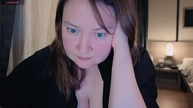 elegant pleasure online show from 04.13.26