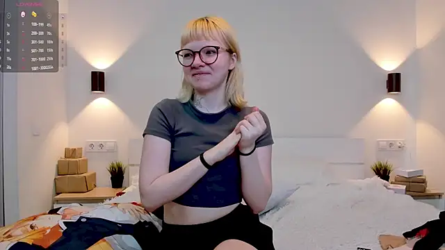 EIanorPuglia online show from 04.11.26