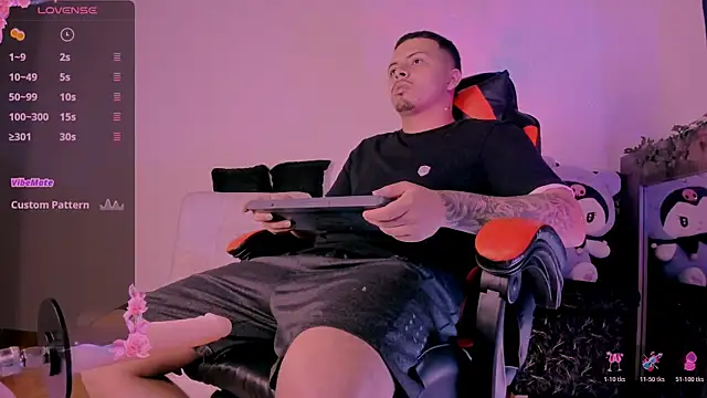 Snapshot of mathew_hot21 chatting on 04.09.26 mathew hot21 online show from 04.09.26