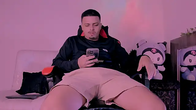 Snapshot of mathew_hot21 chatting on 04.11.26 mathew hot21 online show from 04.11.26