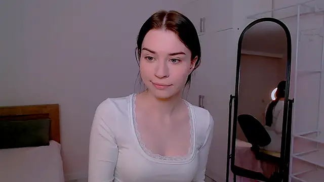 Tina Charm online show from 05.29.26