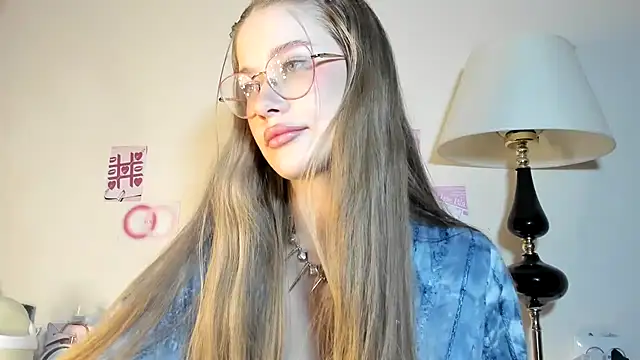 chloesweetbby online show from 04.13.26