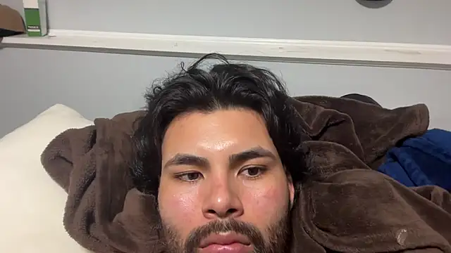 latinoo hott22 online show from 05.26.26