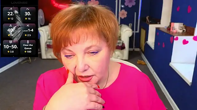 Snapshot of Kira_Kingslee chatting on 04.12.26 Kira Kingslee online show from 04.12.26