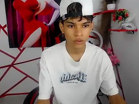 chris evans77 online show from 04.16.26