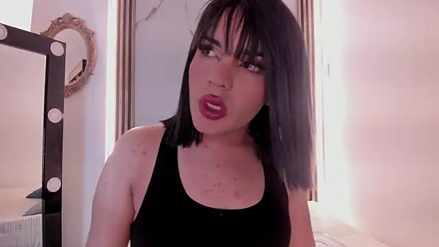 GlossyBratz online show from 04.15.26