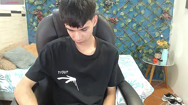 maxim rod online show from 04.12.26