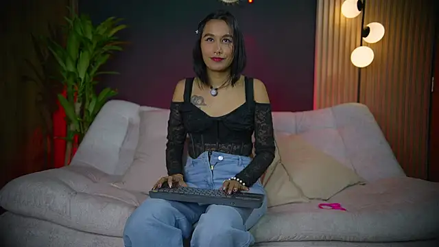 charlottehershel02 online show from 04.03.26