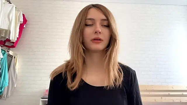 CassiPlacido online show from 04.04.26