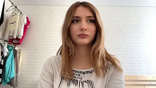 CassiPlacido online show from 04.10.26