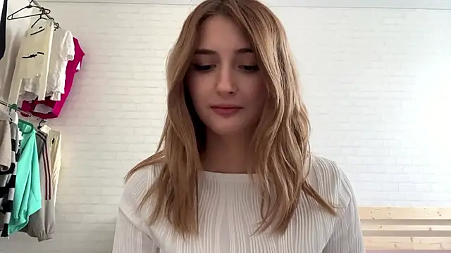 CassiPlacido online show from 04.11.26