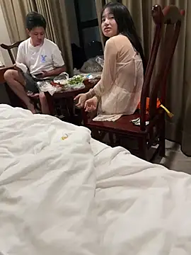 Snapshot of tanhualang001 chatting on 04.16.26 tanhualang001 online show from 04.16.26