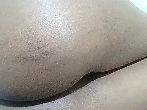 BOOBQUEEN25 online show from 04.05.26