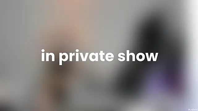 LilyReina online show from 04.13.26