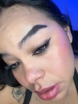 lunaa love online show from 04.01.26