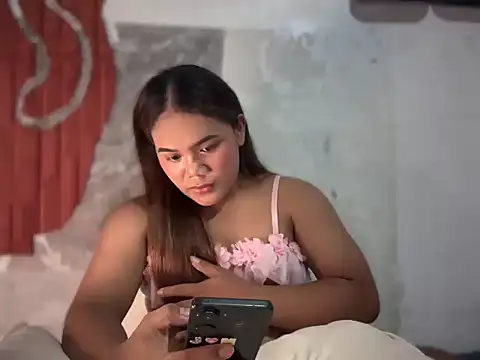 yourhotwild bella online show from 04.16.26