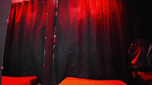 Annaleah  online show from 04.07.26