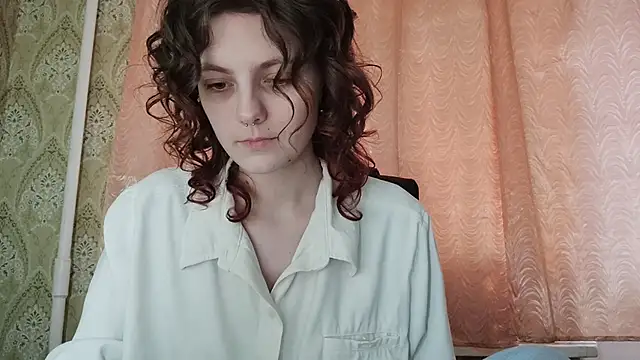 ShirleyNibbs online show from 04.12.26