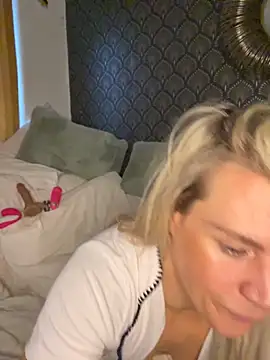 MazyBlue online show from 04.14.26