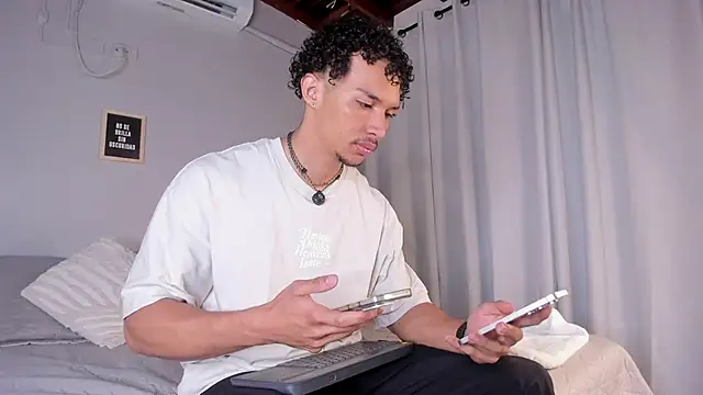 dominik drake online show from 04.10.26