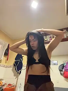 bella stowgn online show from 04.16.26