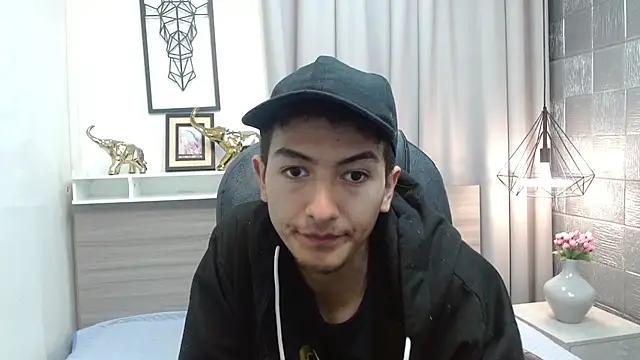 CaballeroNocturno  online show from 04.14.26