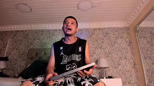 TurnerStar online show from 04.15.26