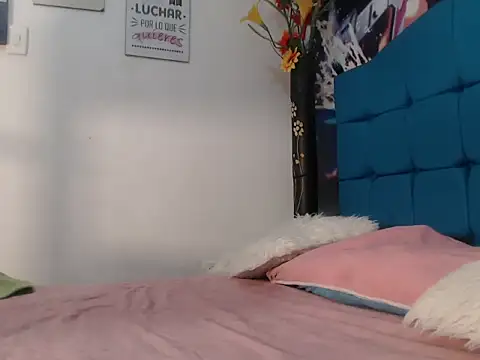 Snapshot of Nathaly_Sam chatting on 04.17.26 Nathaly Sam online show from 04.17.26