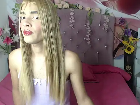 Snapshot of Nathaly_Sam chatting on 05.28.26 Nathaly Sam online show from 05.28.26