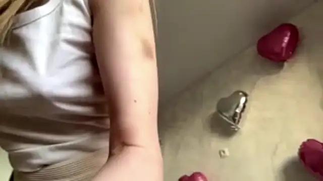 MaryManchitto online show from 04.01.26