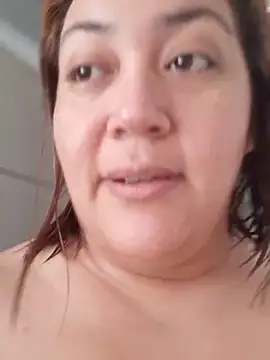 Snapshot of Amalianoir chatting on 04.16.26 Amalianoir online show from 04.16.26