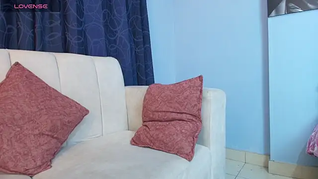 Ebonny Brownn online show from 04.13.26