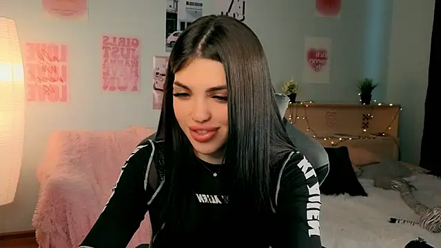 molly rettyy online show from 04.12.26