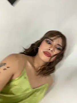 Snapshot of _Flirtyprincess_ chatting on 04.01.26 Flirtyprincess online show from 04.01.26