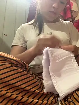 Sunny-smile1 online show from 04.17.26