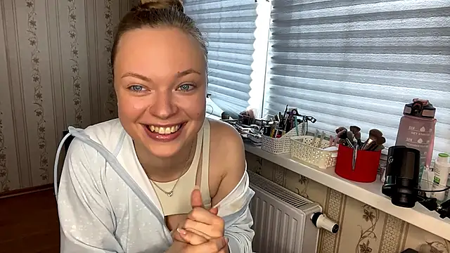 LolaZola online show from 04.01.26