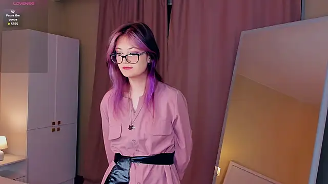 SuRenzi online show from 04.07.26