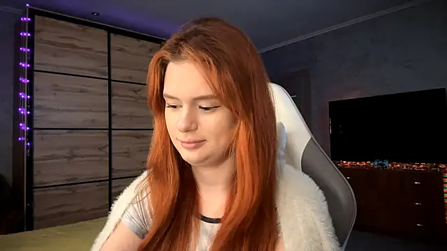 FoxyEmma online show from 04.02.26