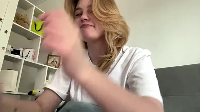 Delia cute online show from 04.04.26