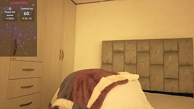 Izumi   online show from 04.12.26