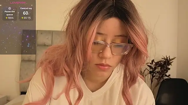 Izumi   online show from 04.17.26