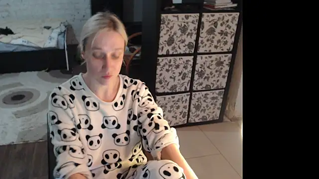 Snapshot of Sweet_hot_shrmp chatting on 06.09.26 Sweet hot shrmp online show from 06.09.26
