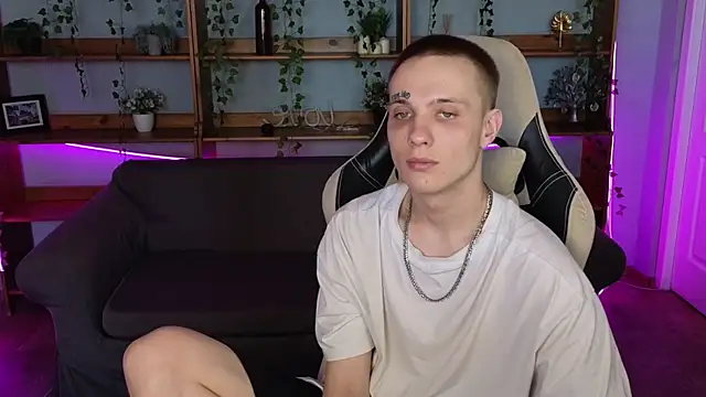 Snapshot of Dreamkai chatting on 04.08.26 Dreamkai online show from 04.08.26